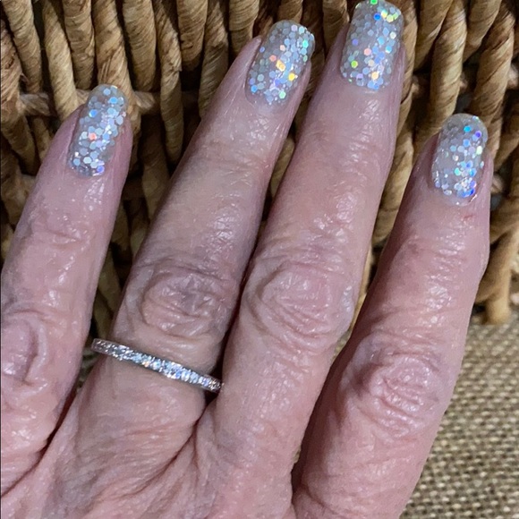 Sz 6 or 7 Simulated Diamond Princess Cut Set - Picture 4 of 7